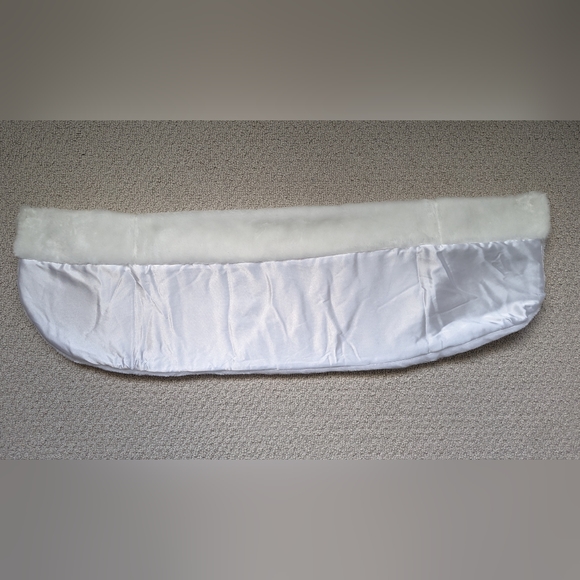 Off White Faux Fur Shrug Wrap Bridal - Size Medium - Picture 6 of 6